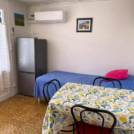 Casa vacanze Maison D'une Avec Terrasse Amenagee Et Wifi A Les Mimosas A 1 Km De La Plage Bormes-les-Mimosas