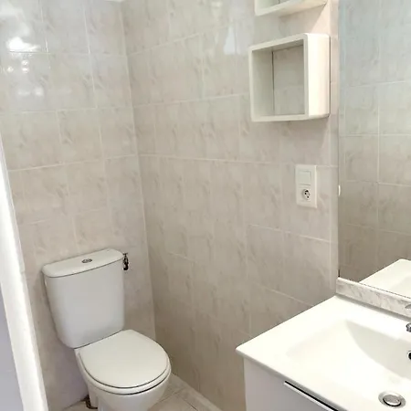 Maison D'une Avec Terrasse Amenagee Et Wifi A Les Mimosas A 1 Km De La Plage Σπίτι διακοπών