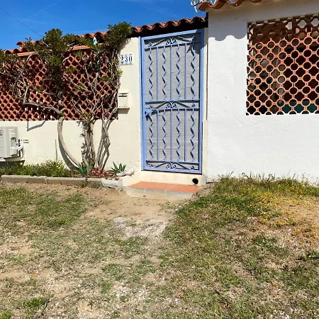 Maison D'une Avec Terrasse Amenagee Et Wifi A Les Mimosas A 1 Km De La Plage Σπίτι διακοπών *