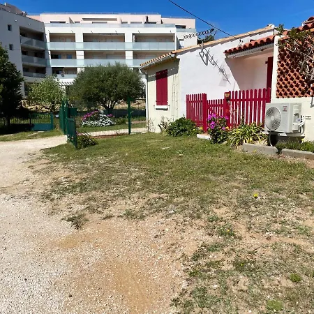 Maison D'une Avec Terrasse Amenagee Et Wifi A Les Mimosas A 1 Km De La Plage *